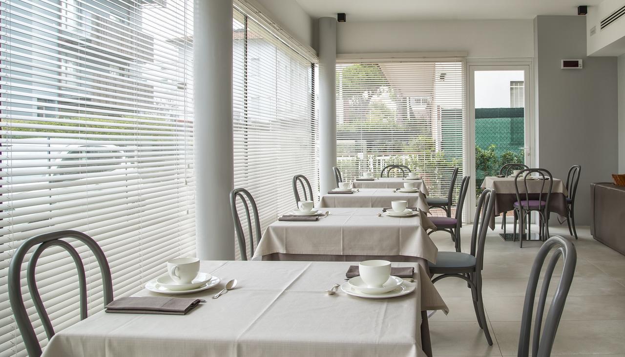 ריצ'יונה Hotel Villa Hermosa מראה חיצוני תמונה